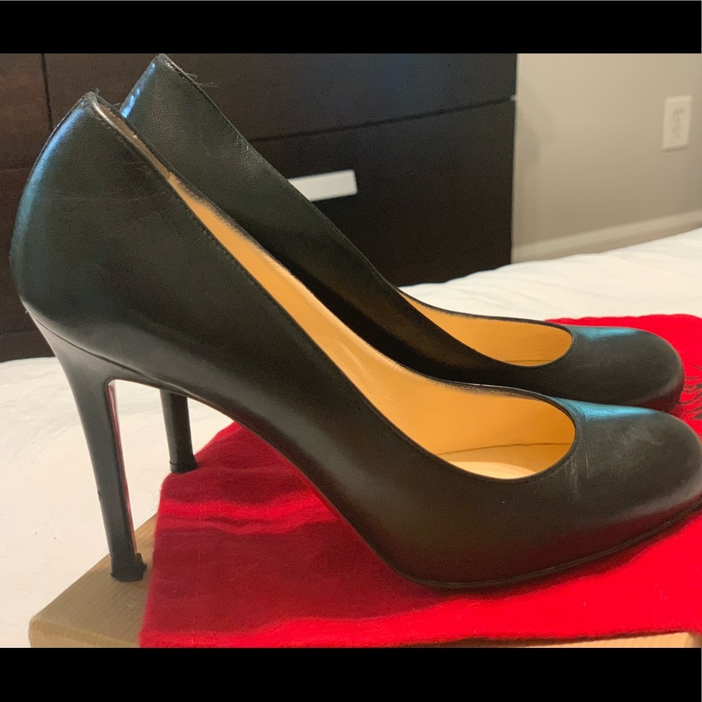 Louboutin Simpke Pump 100 size 37